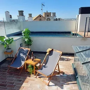 San Luis Downtown & Pool Sevilla